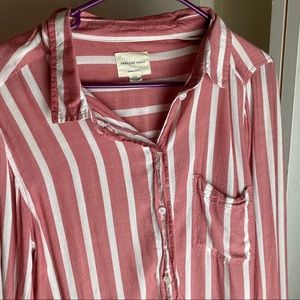 American Eagle Button-Up